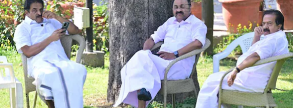 മുഖ്യമന്ത്രി ആര്? സാഹചര്യം സങ്കീർണമെന്ന് നിരീക്ഷകർ