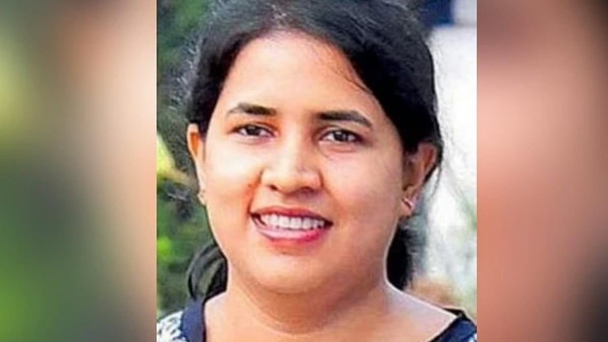 വീണാ വിജയന്റെ ബാങ്ക് അക്കൗണ്ട് മരവിപ്പിച്ചു; റെയ്ഡിന് പിന്നാലെ നടപടി