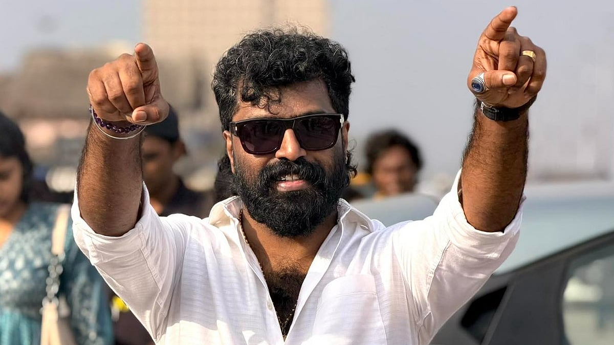 ‘ഇന്ന് ഡോക്ടറെ കാണാന്‍ പോയപ്പോഴും എനിക്ക് ജീവനുണ്ടാര്‍ന്നു’; അപകടത്തില്‍ മരിച്ചെന്ന് വാര്‍ത്ത; പ്രതികരിച്ച് അഭിലാഷ് പിള്ള